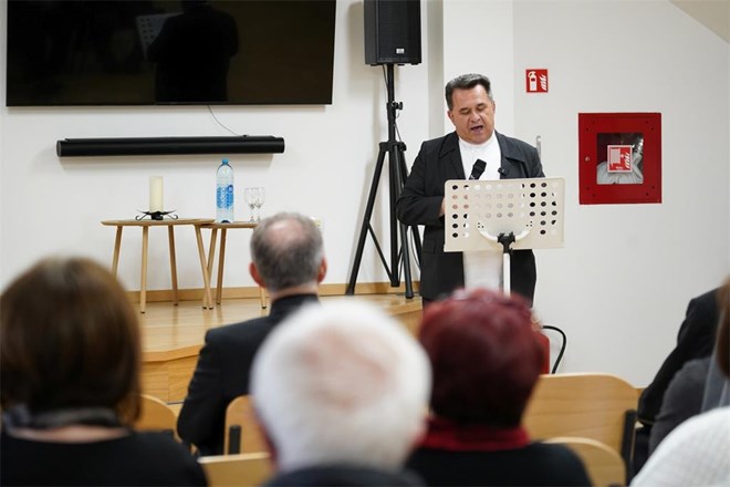 Noć knjige u Biskupijskoj knjižnici: „Blago mirotvorcima u vremenu ratova“